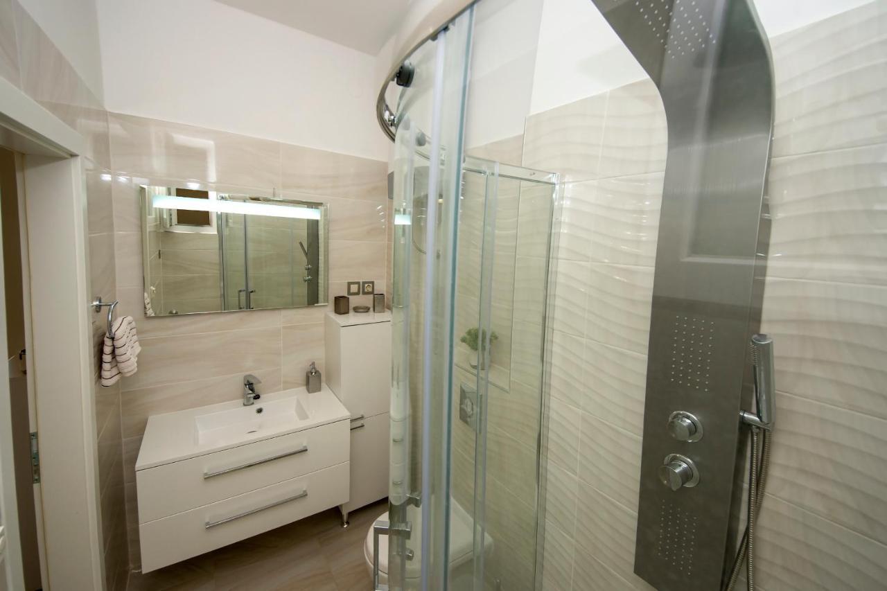 Sibenik City Center Apartment Sonia Luaran gambar